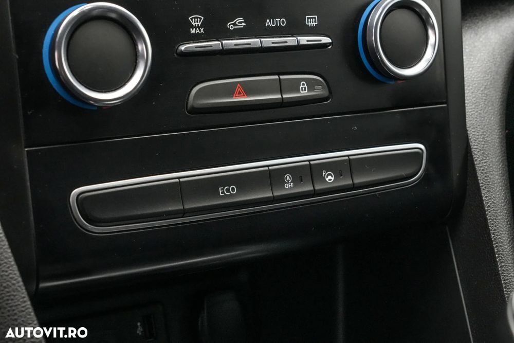 Renault Megane TCE 140 Equilibre - 21