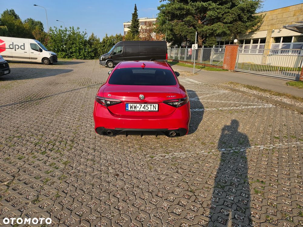 Alfa Romeo Giulia 2.0 Turbo Competizione Q4 - 14