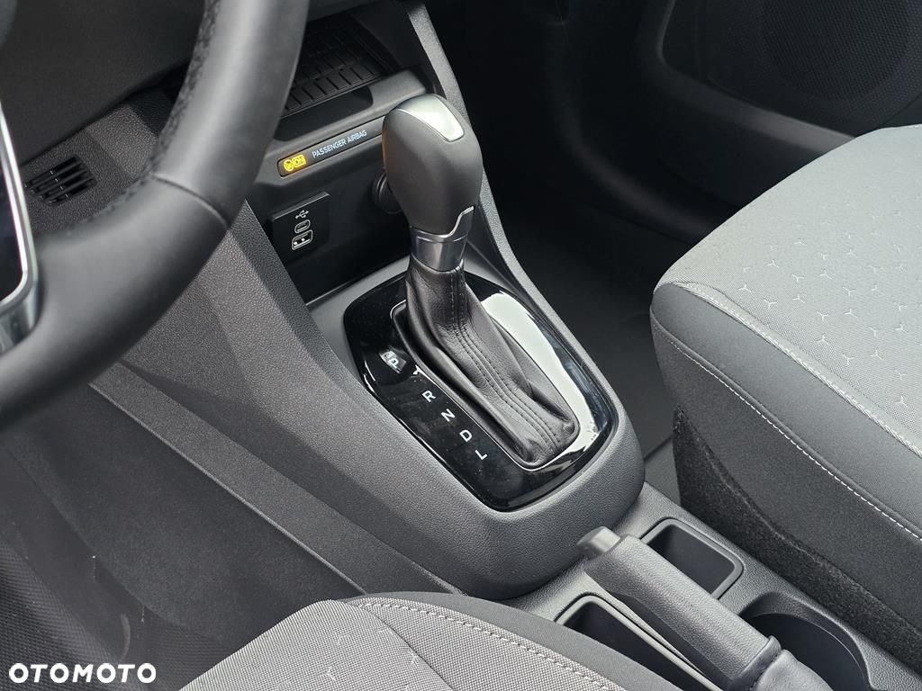 Ford Transit Courier - 19