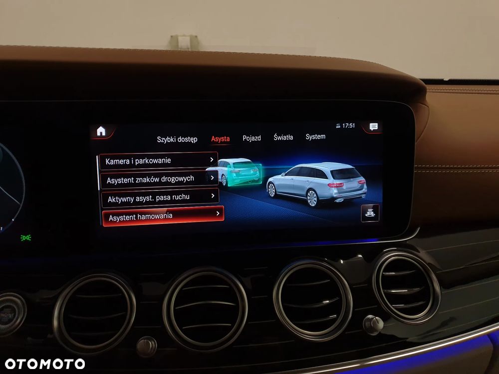 Mercedes-Benz Klasa E 300 de 4Matic 9G-TRONIC AMG Line - 24