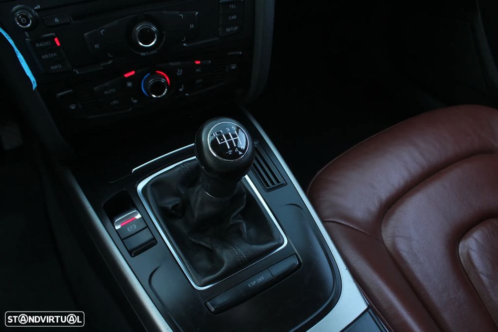 Audi A4 Avant 2.0 TDI exclusive - 39