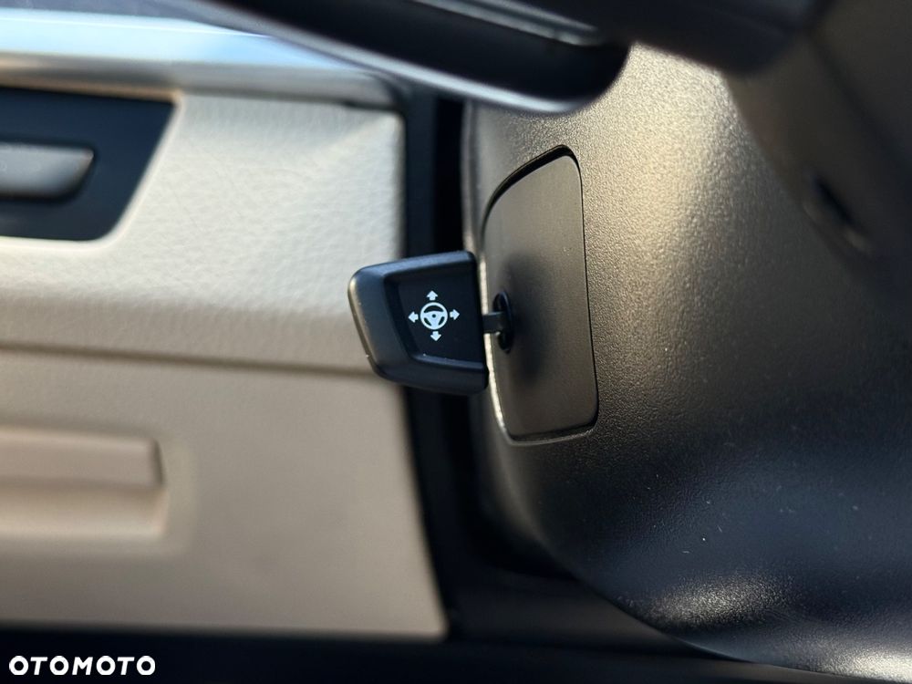 BMW Seria 5 530d xDrive Sport-Aut Luxury Line - 15