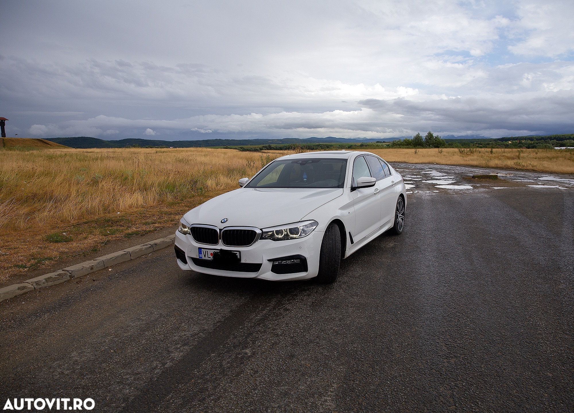 BMW Seria 5 520d xDrive AT - 11