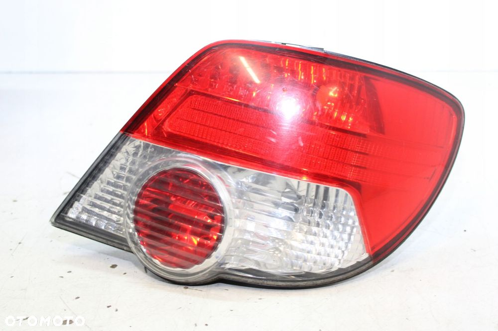SUBARU IMPREZA II KOMBI LAMPA PRAWA TYŁ TYLNA - 3