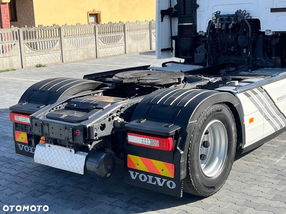 Volvo FH / EURO 6/  I- SHIFT/ MICHELIN 80% /  KLIMA POSTOJOWA / SERWISOWANY/ ZADBANY / OKAZJA - 11