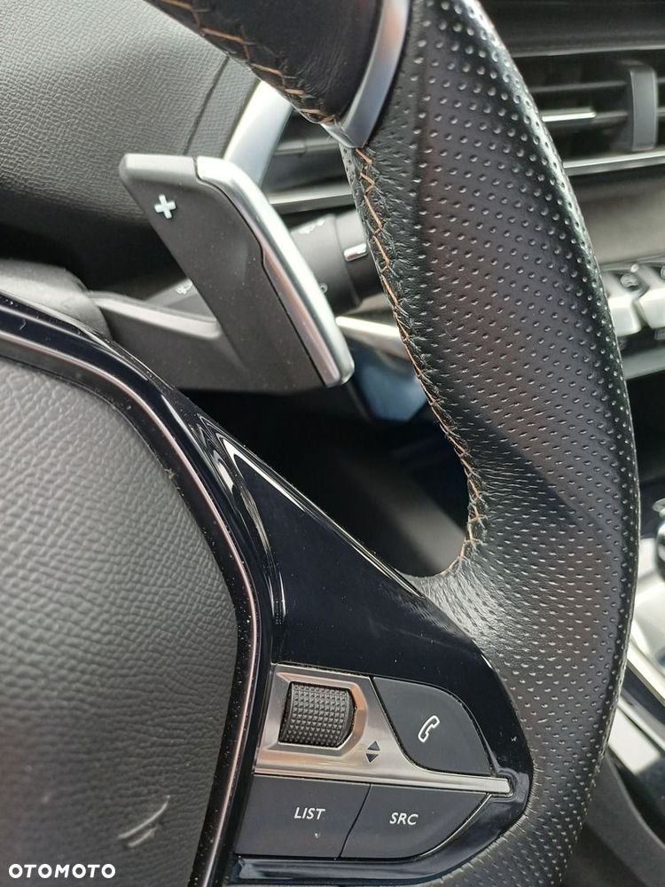 Peugeot 3008 1.6 PureTech GT S&S EAT8 - 29