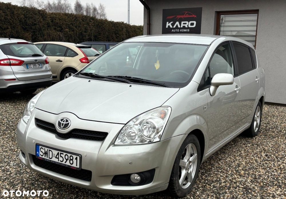 Toyota Corolla Verso - 2