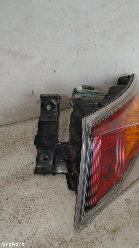 HONDA CIVIC VIII UFO 5D LAMPA PRAWA TYŁ TYLNA EUROPA - 3