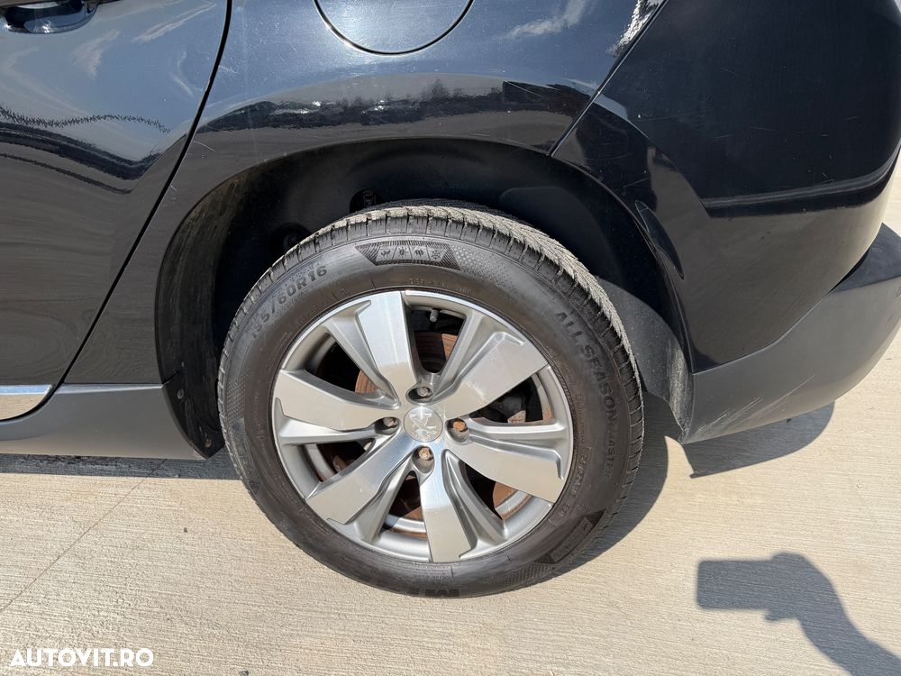 Peugeot 2008 82 VTI Allure - 18