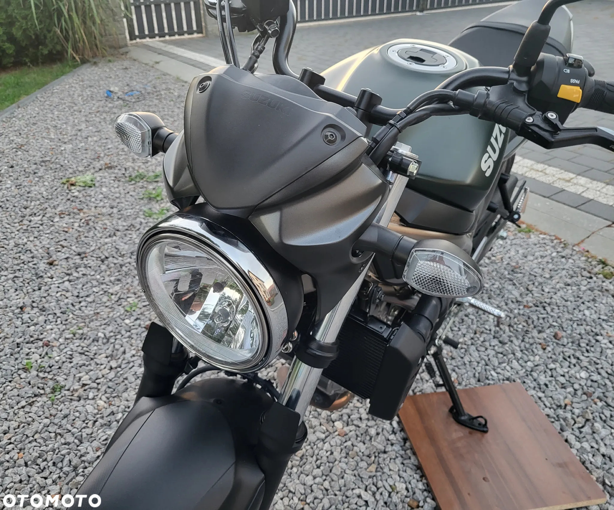 Suzuki SV - 13