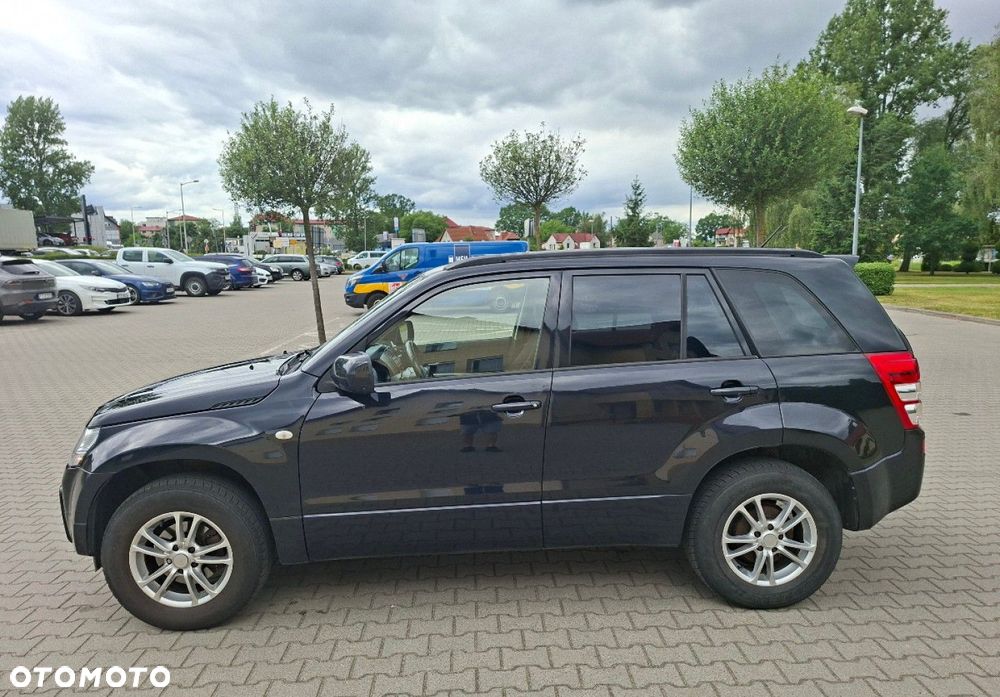 Suzuki Grand Vitara - 11
