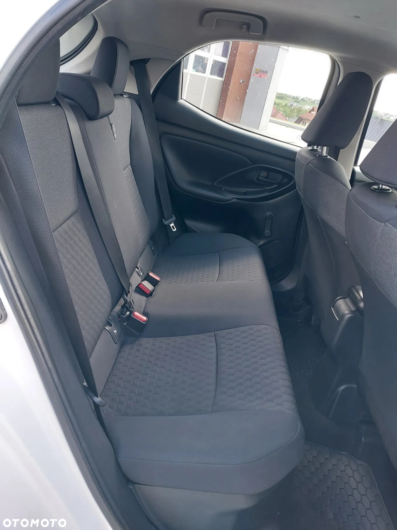 Toyota Yaris Hybrid 1.5 Comfort - 27