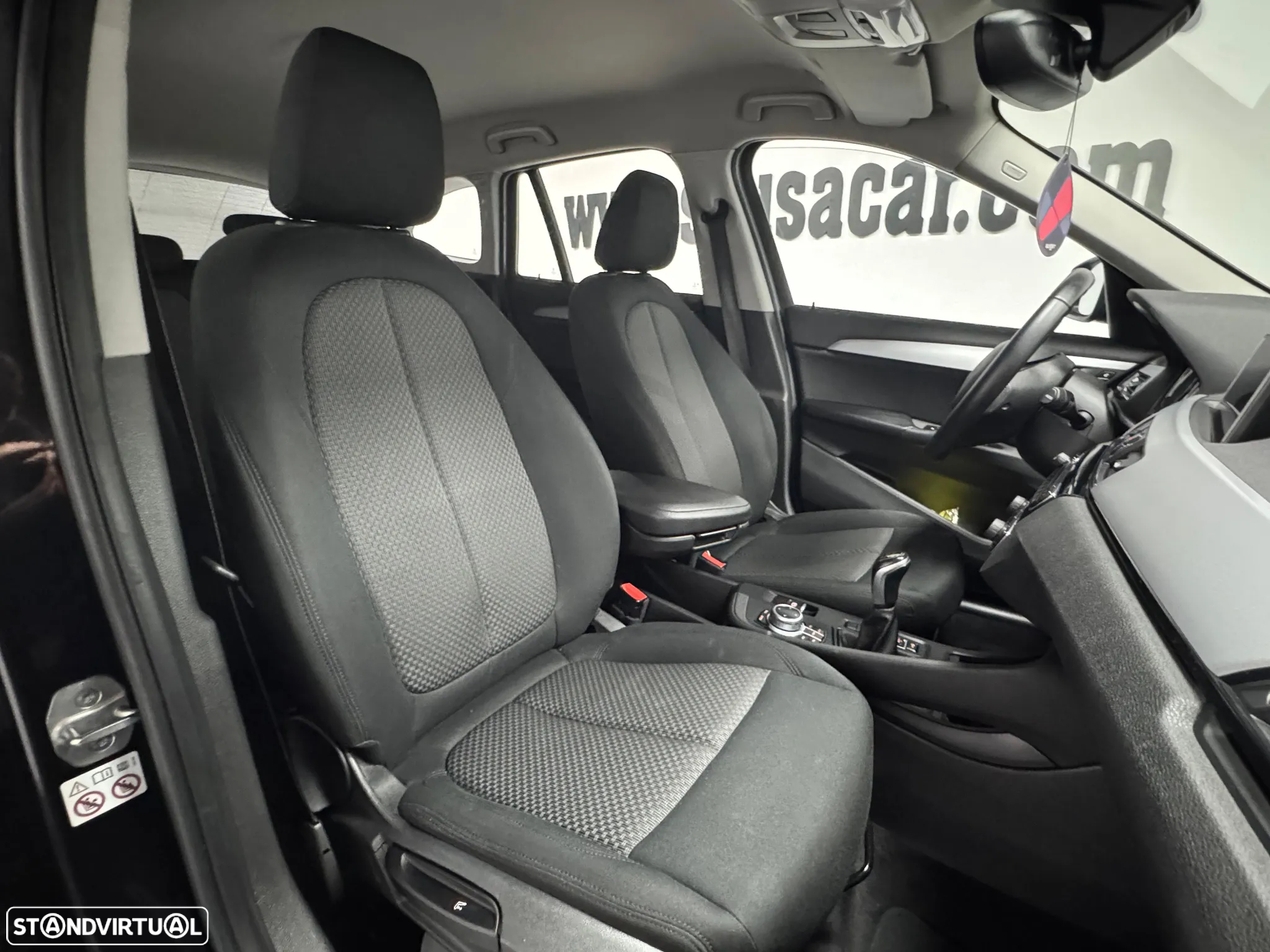 BMW X1 16 d sDrive Advantage - 20