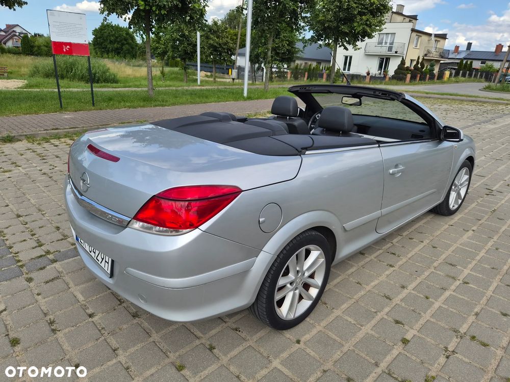Opel Astra 1.9 CDTI Cosmo - 5