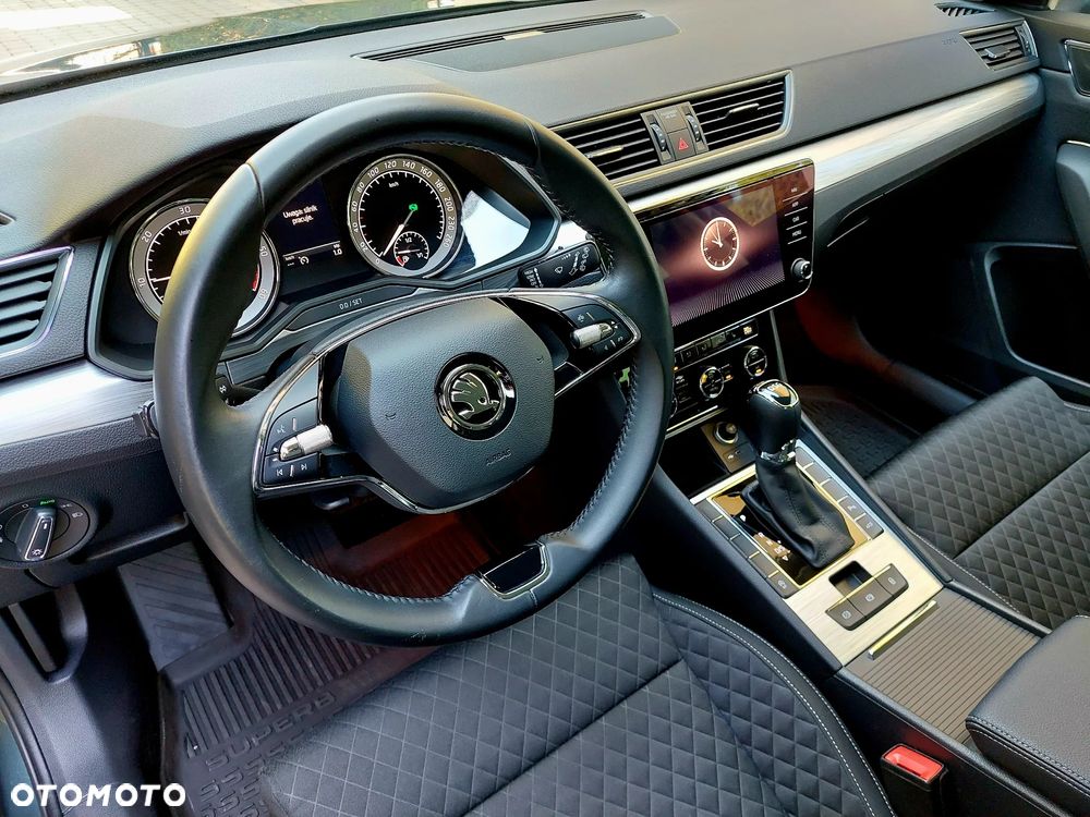 Skoda Superb 2.0 TDI SCR Ambition DSG - 18