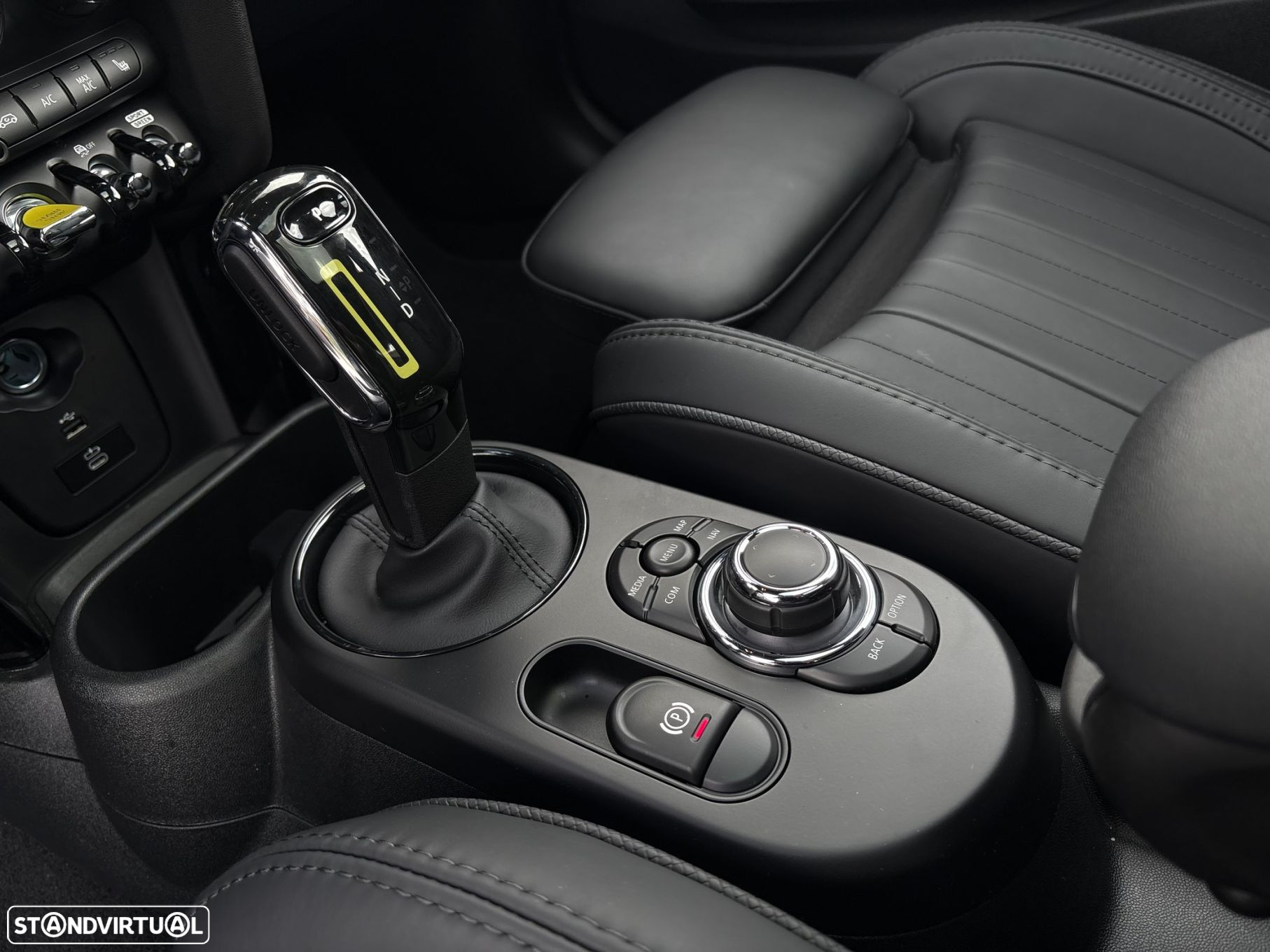 MINI 3 Portas Cooper SE Premium Yours - 20