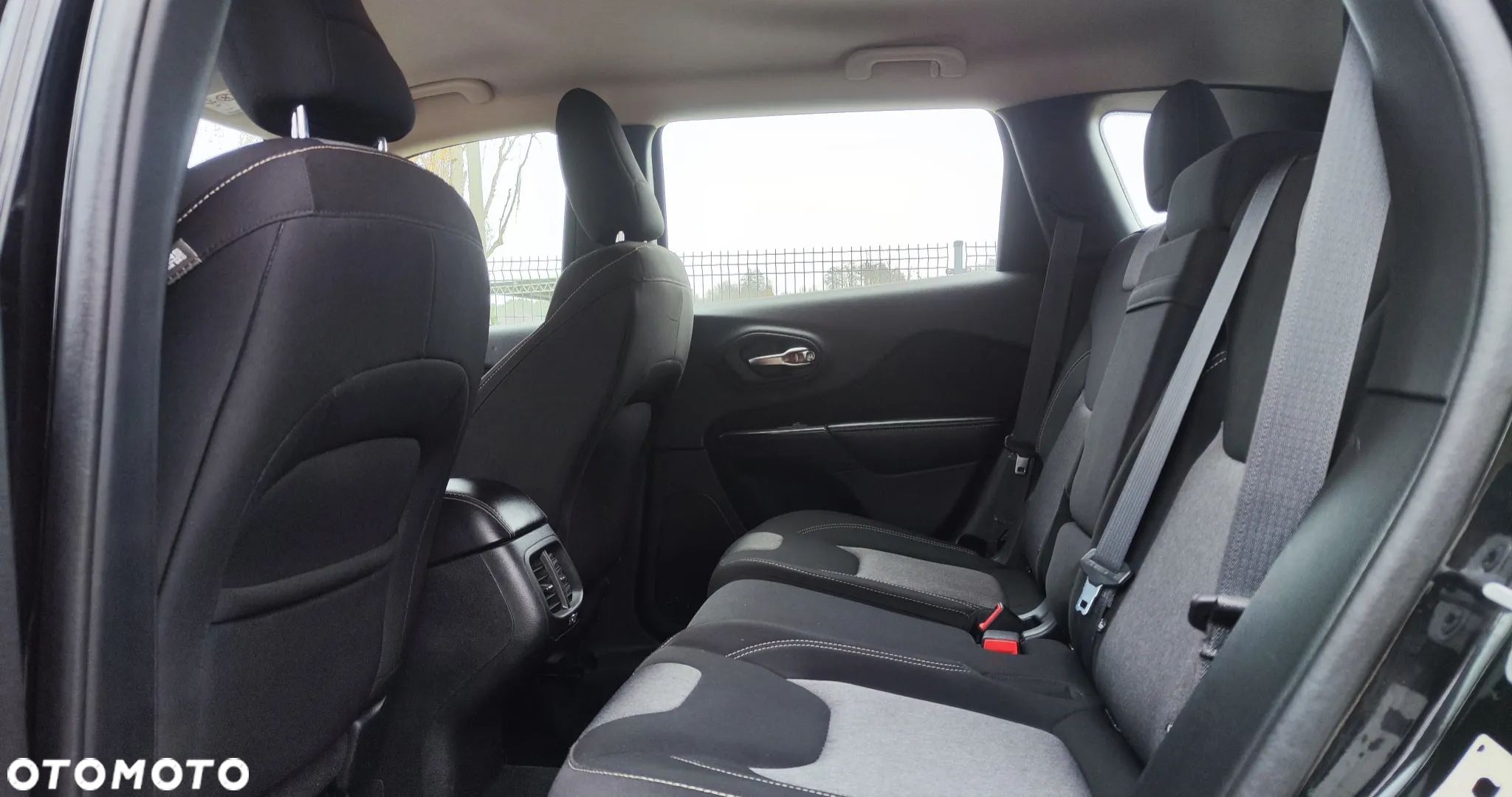 Jeep Cherokee 2.0 MJD Active Drive I Longitude - 9