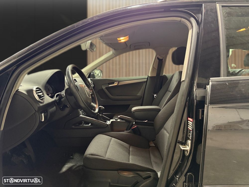 Audi A3 Sportback 1.6 TDI Advance - 7