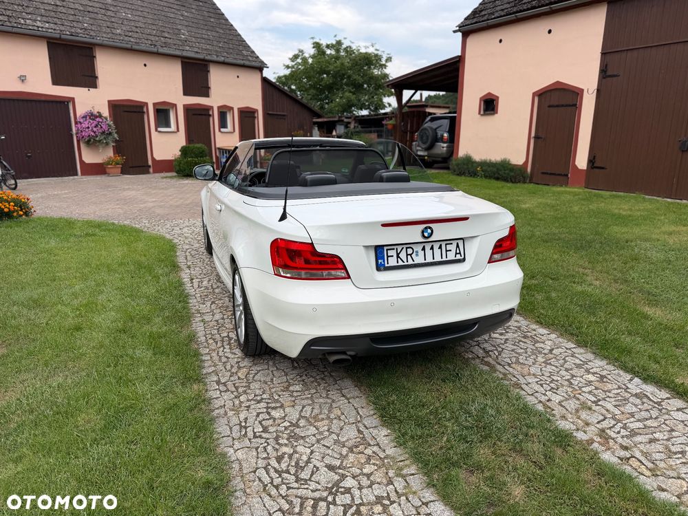BMW Seria 1 118i Limited Edition Lifestyle mit M Sportpaket - 12