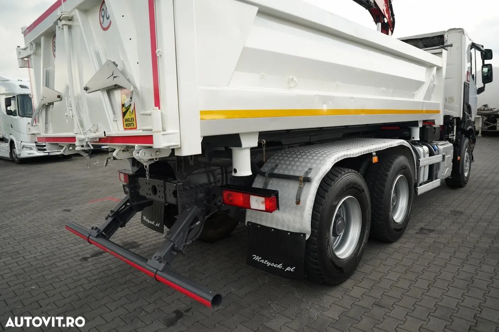 Renault C 430 / 6x4 / BASCULĂ CU 2 LATE / CUPLĂ HIDRAULICĂ + FASSI F155.A0.22 HDS / RADIOCOMANDĂ / ROTATOARE / CUPĂ / EURO 6 / - 17