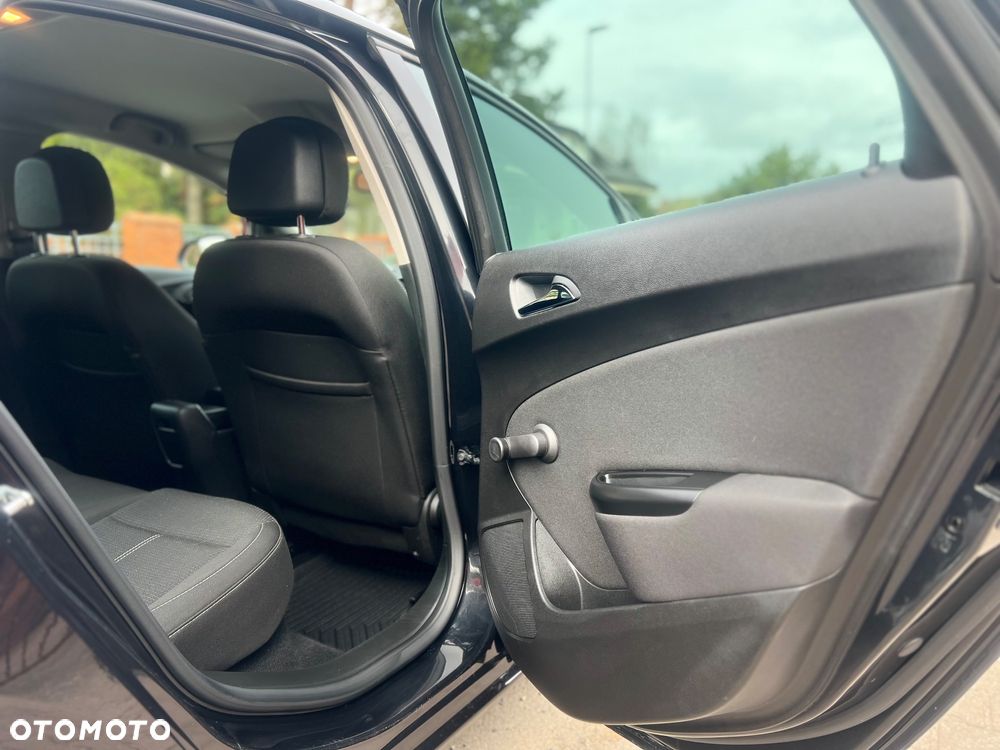 Opel Astra 1.4 T Enjoy EU6 - 20