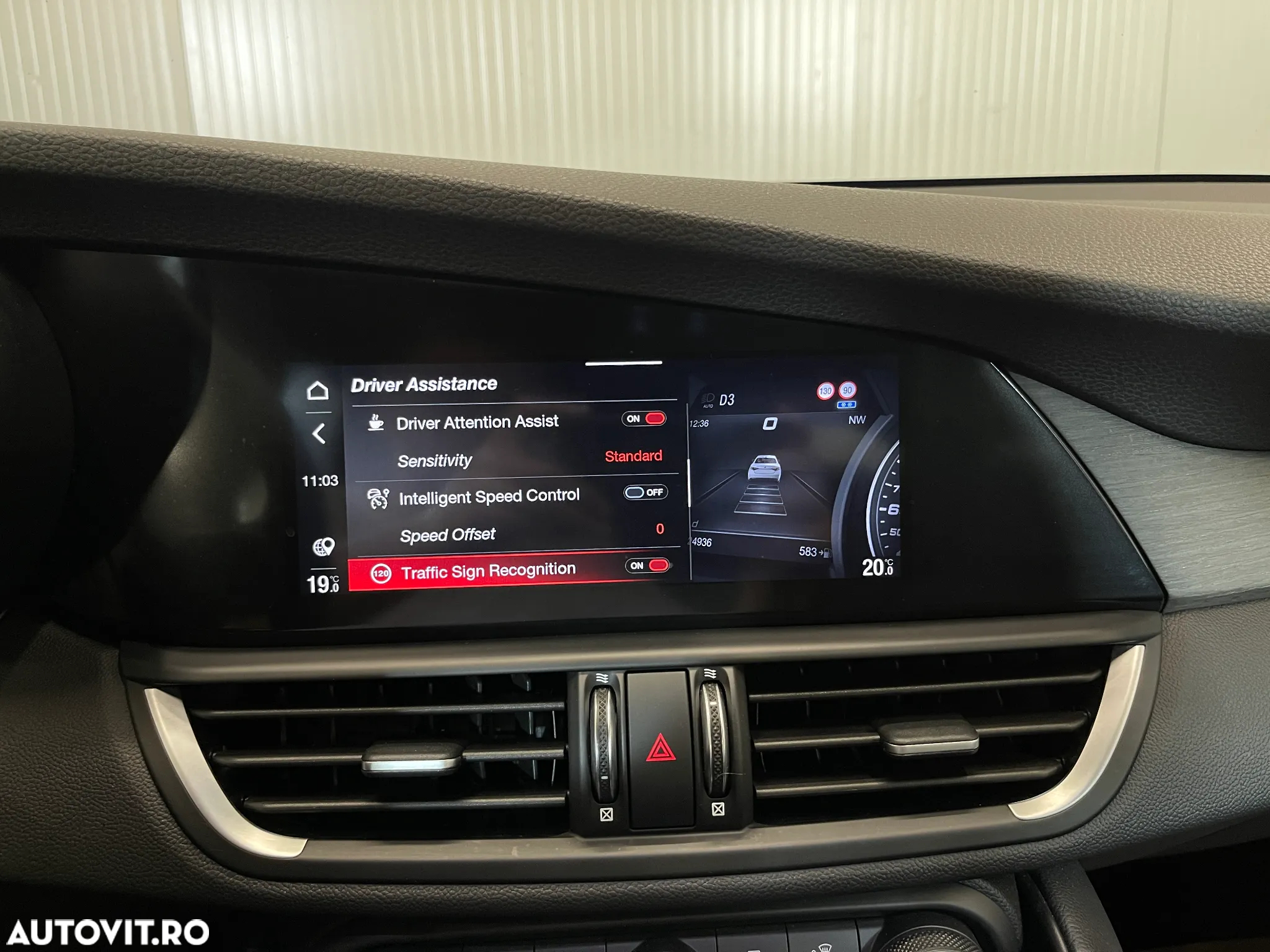 Alfa Romeo Giulia 2.0 Turbo AWD AT8 Ti - 15