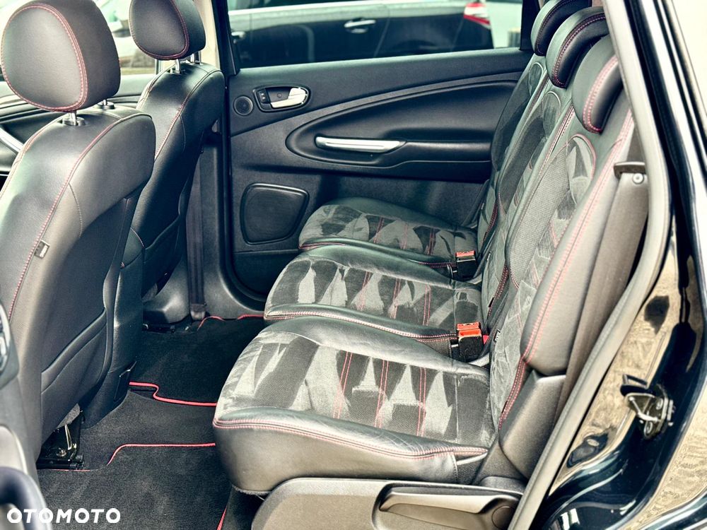 Ford S-Max 2.0 TDCi DPF Titanium X - 38