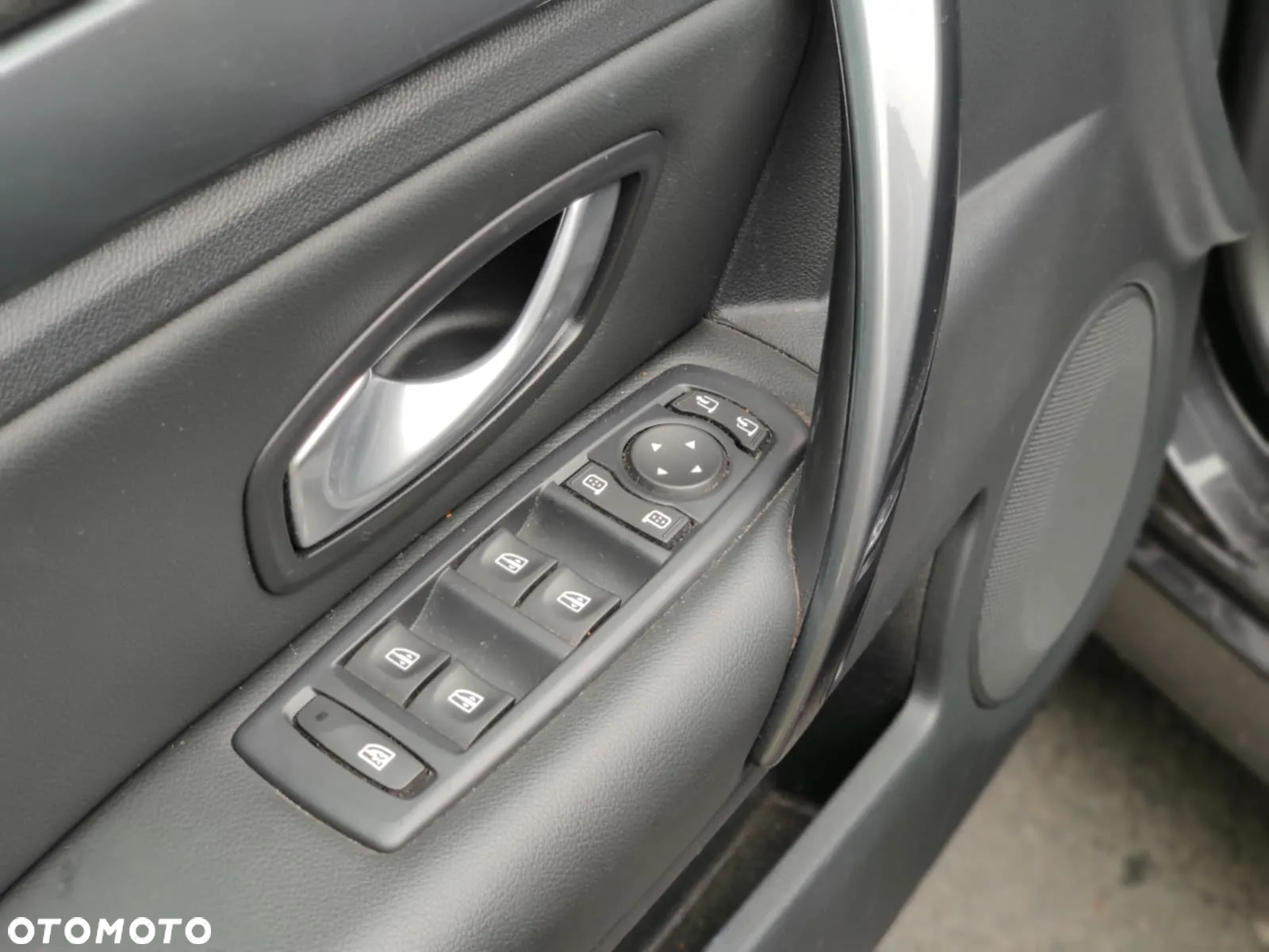 Renault Laguna 2.0 dCi Bose Edition ESM - 40