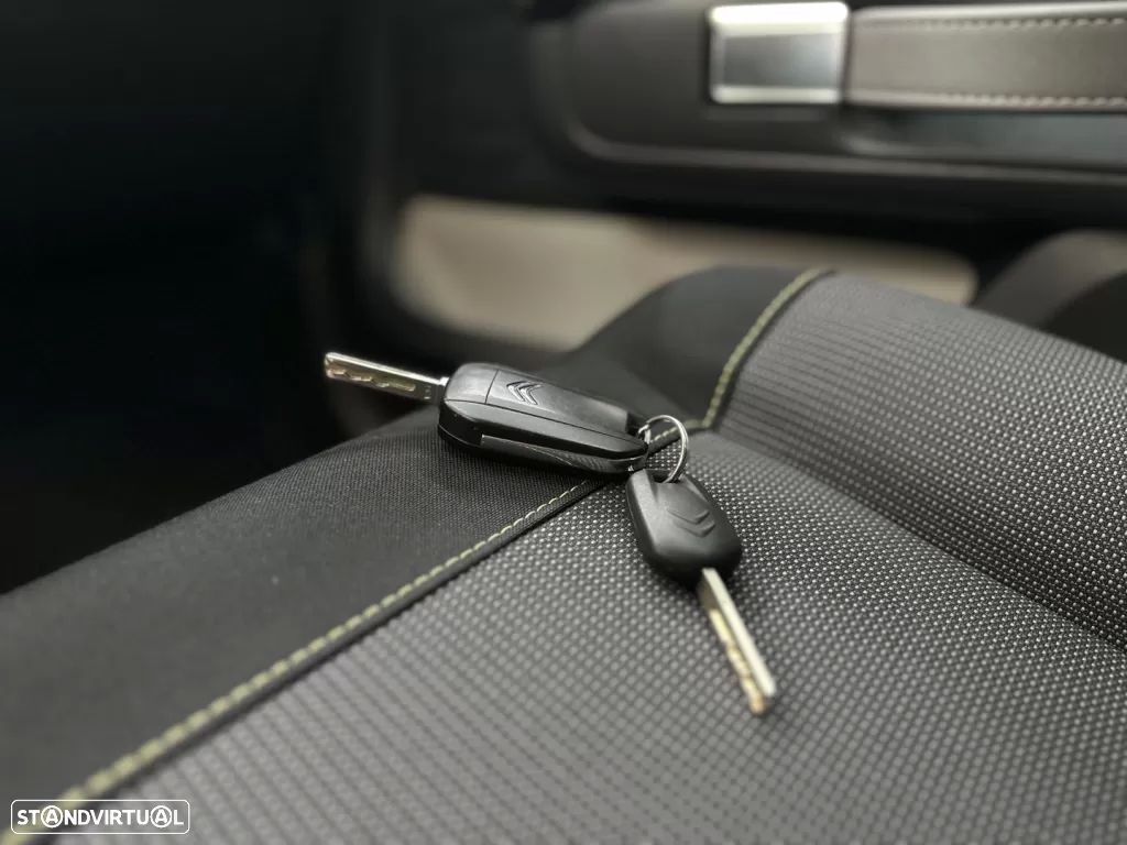 Citroën C3 1.2 PureTech Shine - 34