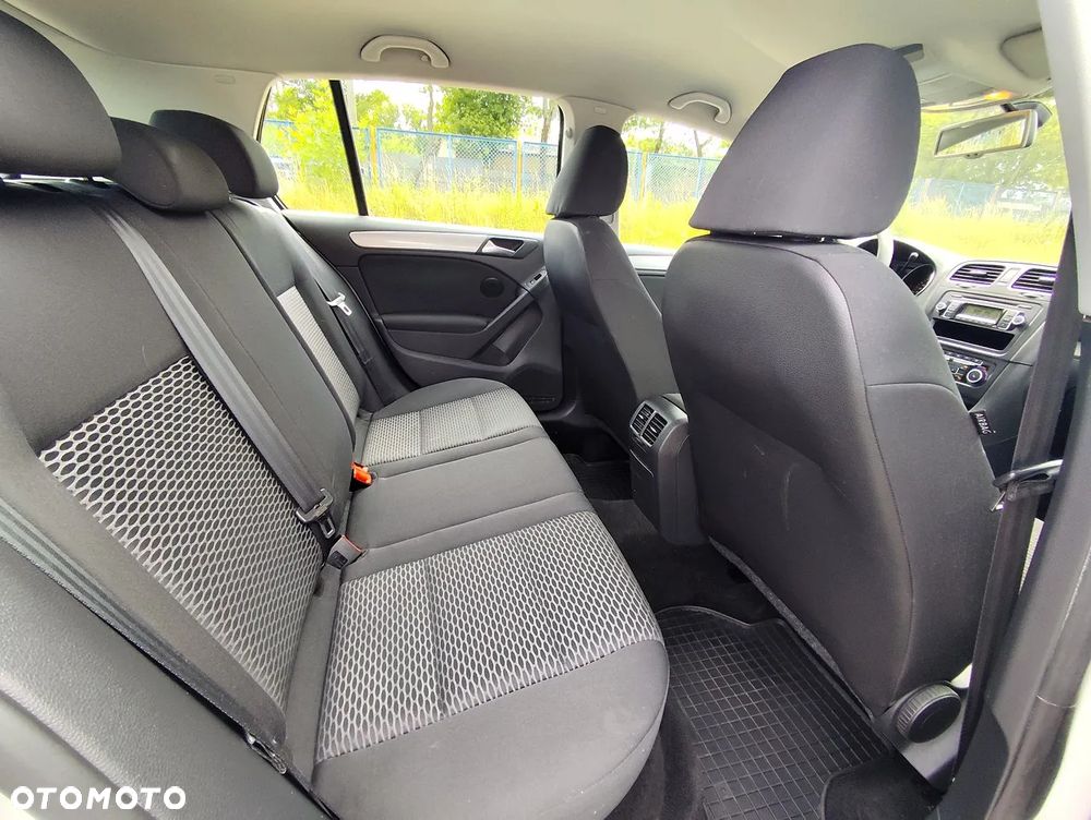 Volkswagen Golf - 9