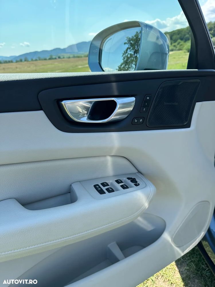 Volvo XC 60 D4 Momentum Pro - 17