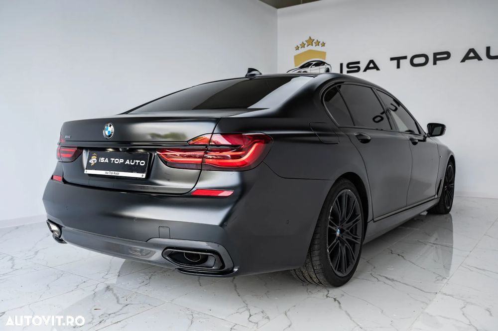 BMW Seria 7 740Ld xDrive - 39