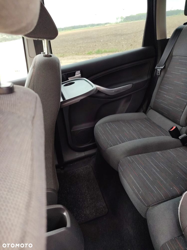 Ford Focus C-Max - 13