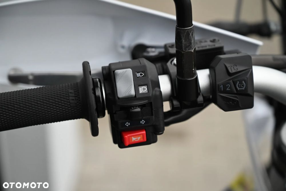 Husqvarna 701 - 26