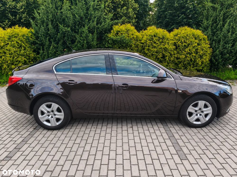 Opel Insignia 1.8 - 6