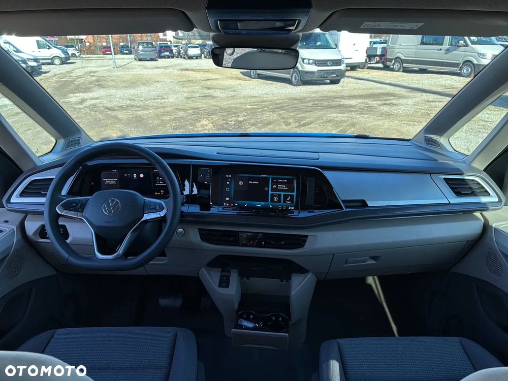 Volkswagen Multivan - 11