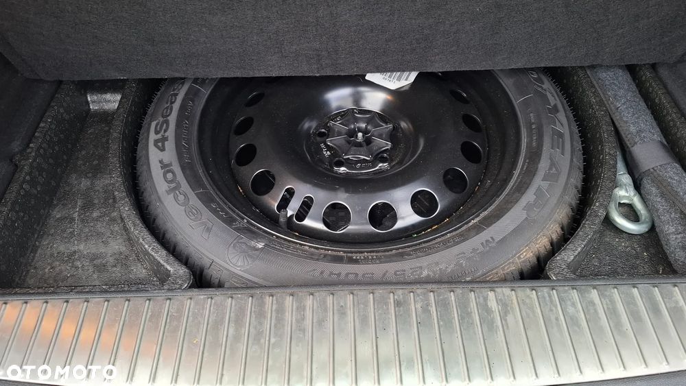 Opel Astra 1.6 Turbo 150 Jahre - 16