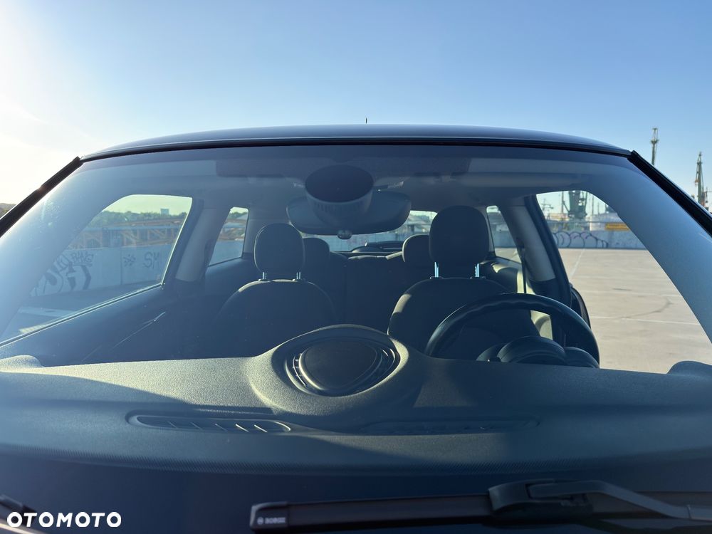 MINI ONE - 10