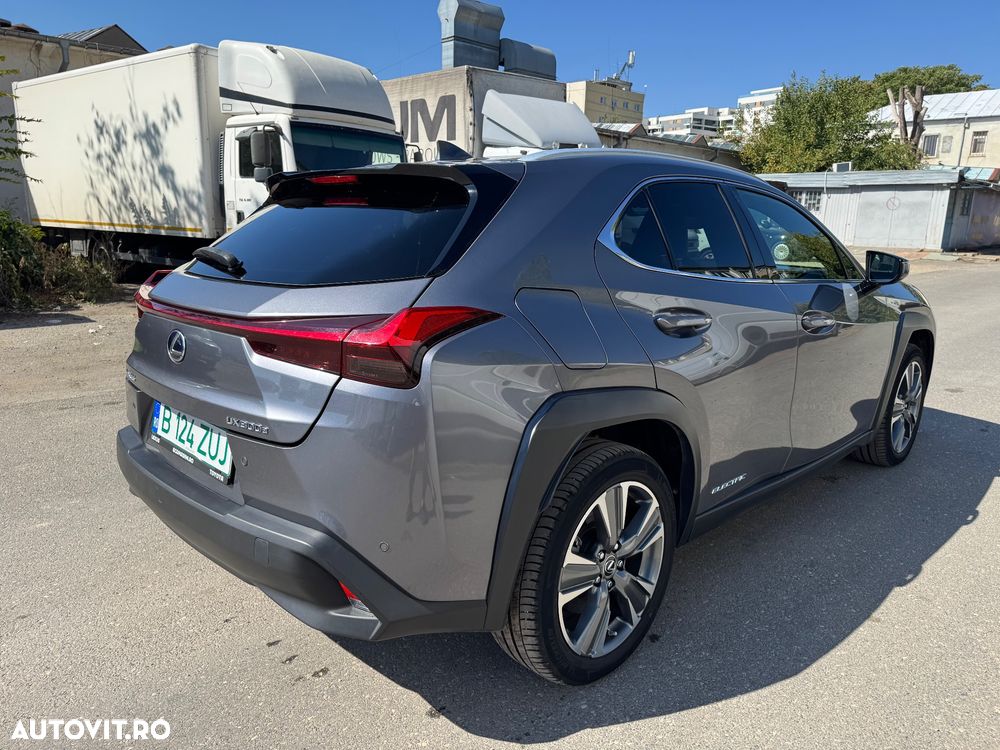 Lexus UX 300e Executive - 8