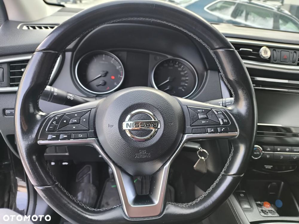 Nissan Qashqai 1.3 DIG-T N-Connecta EU6d - 22