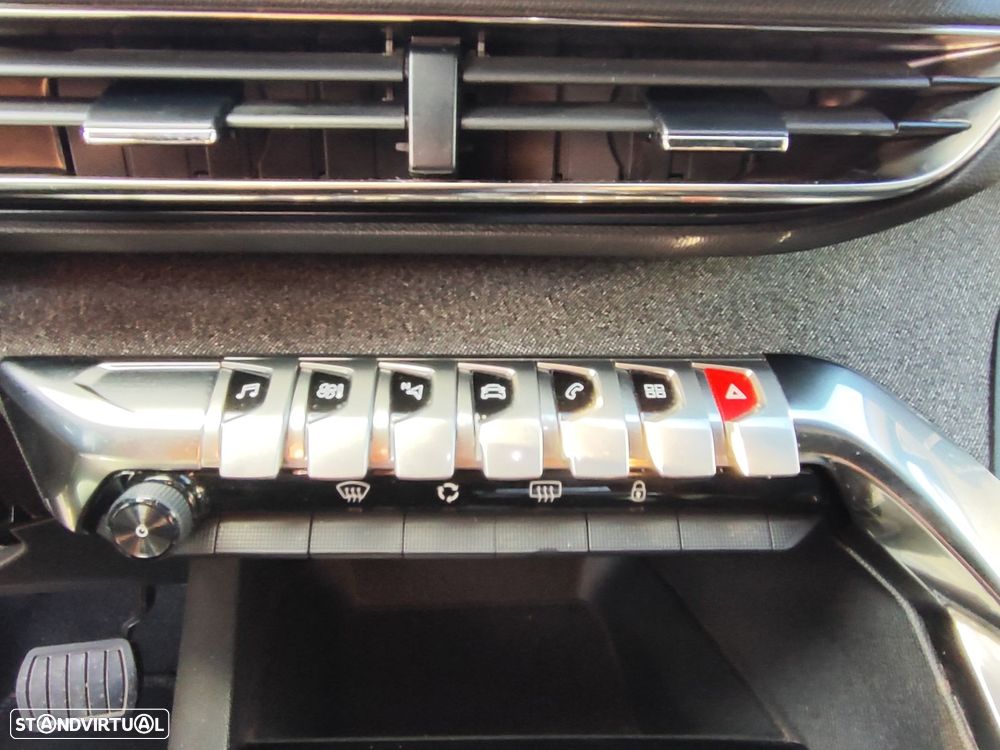 Peugeot 3008 1.5 BlueHDi Allure Pack EAT8 - 15