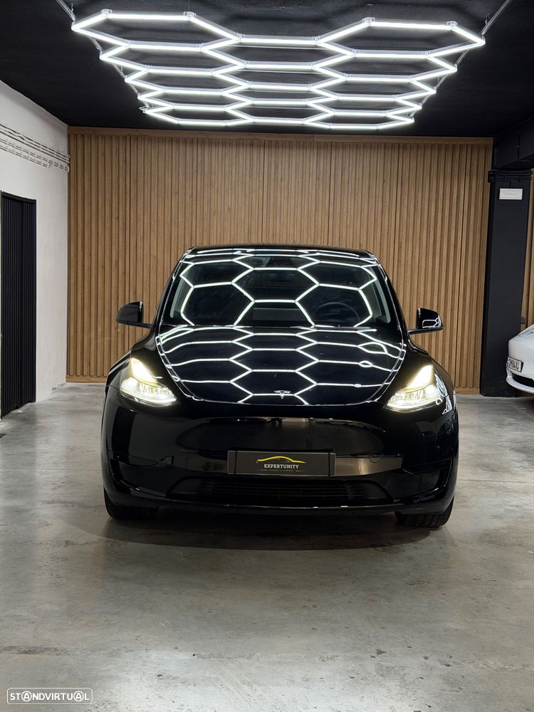 Tesla Model Y Standard - 2