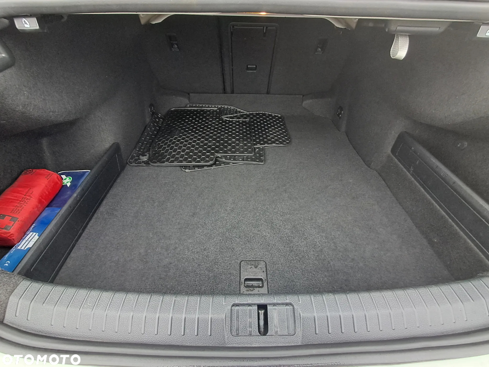 Volkswagen Passat 1.5 TSI EVO Business - 14