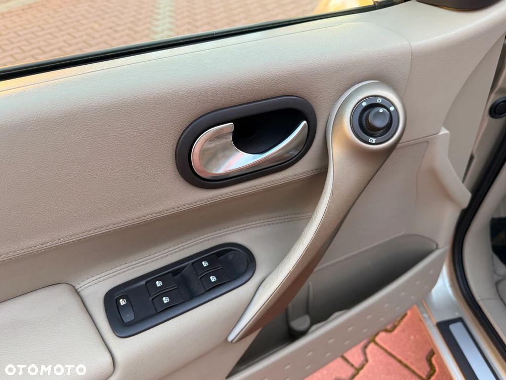 Renault Megane 1.6 16V Privilege - 28