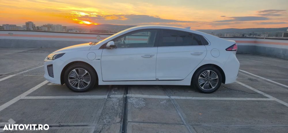 Hyundai IONIQ 1.6 141CP Exclusive - 2