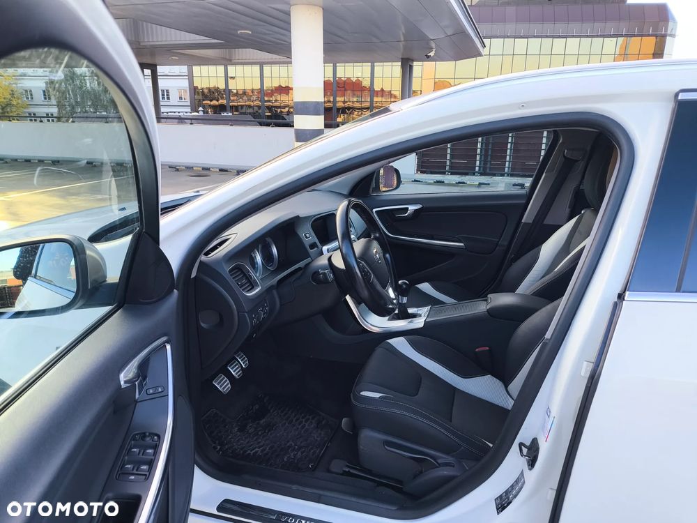 Volvo V60 D4 RDesign - 16