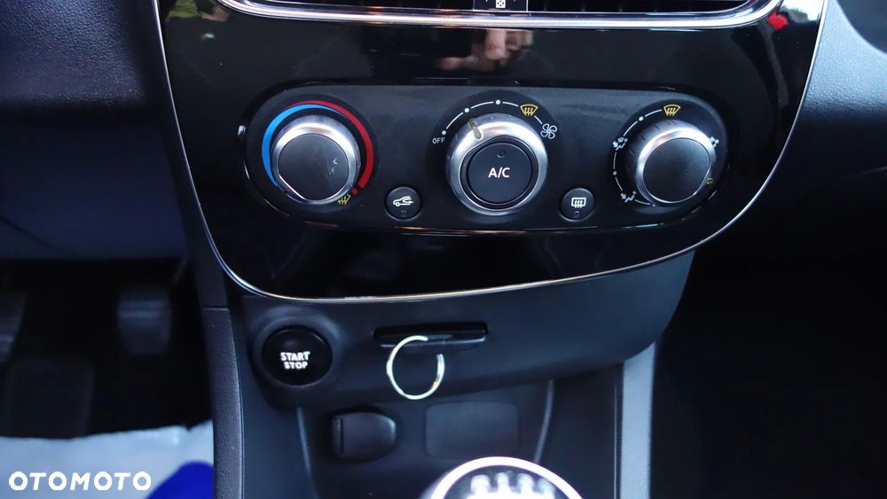 Renault Clio 1.2 Enegry TCe Limited - 24