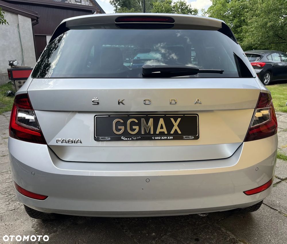 Skoda Fabia - 6