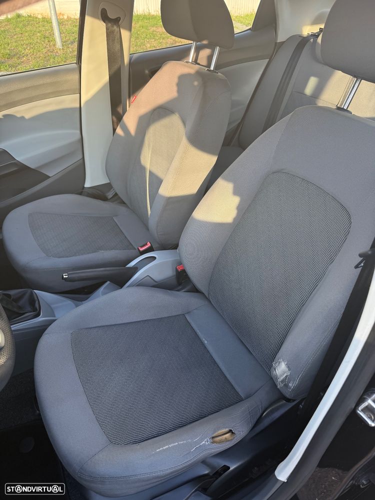 SEAT Ibiza 1.2 12V Reference - 11