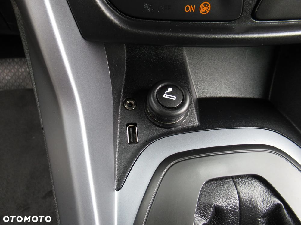 Ford B-MAX 1.6 SYNC Edition - 33